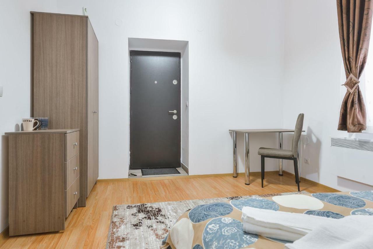 Hôtel Casa Vlabisa Centru à Cluj-Napoca Extérieur photo