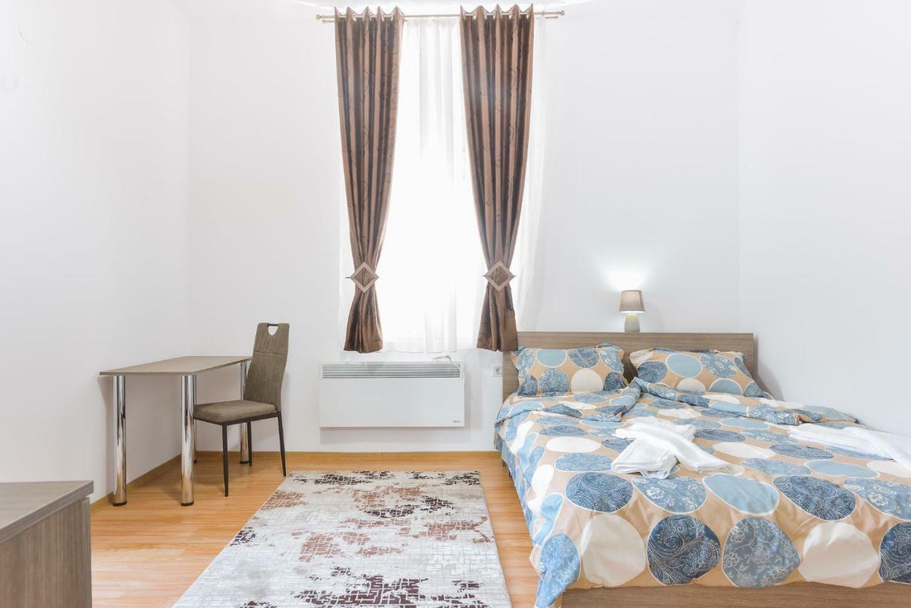 Hôtel Casa Vlabisa Centru à Cluj-Napoca Extérieur photo